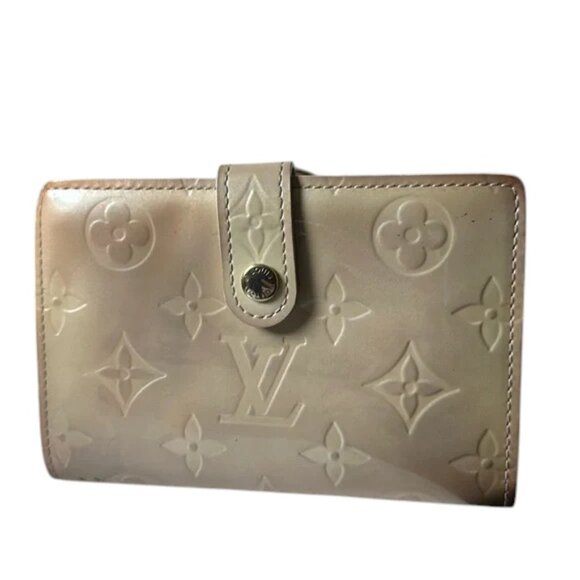 Louis Vuitton Vintage Beige Monogram Vernis Kiss Lock French Wallet